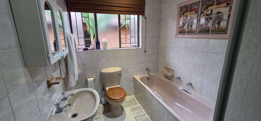 3 Bedroom Property for Sale in Valhalla Gauteng
