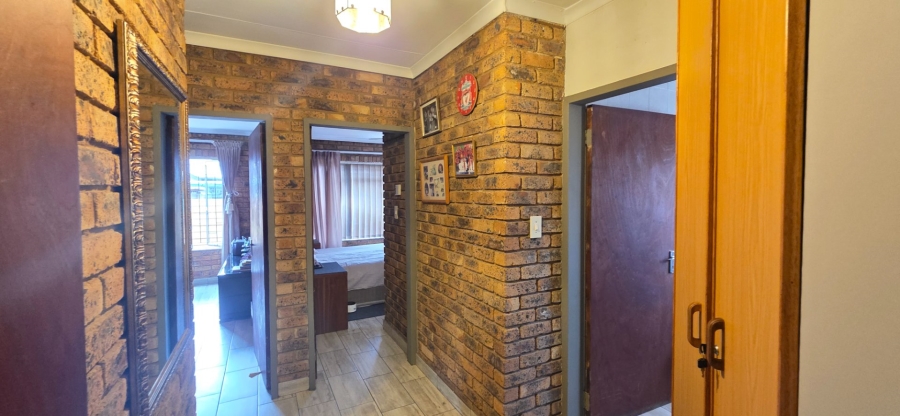 3 Bedroom Property for Sale in Valhalla Gauteng