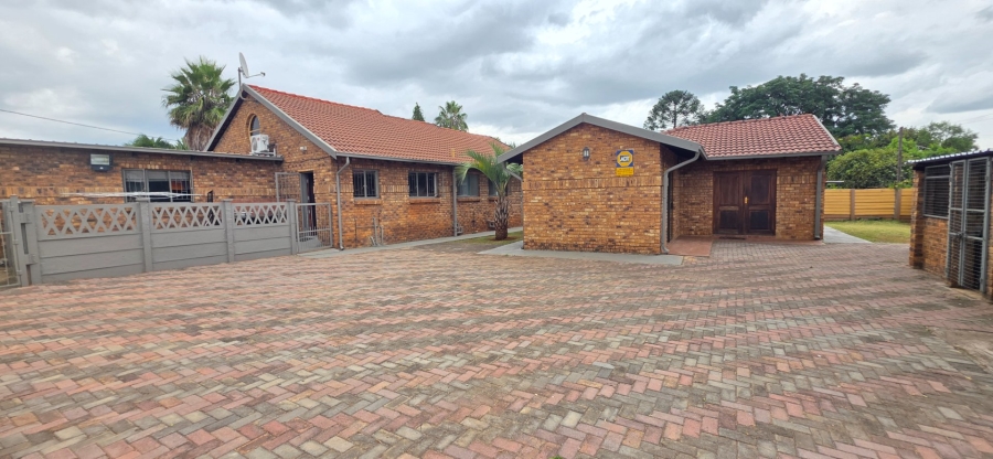 3 Bedroom Property for Sale in Valhalla Gauteng