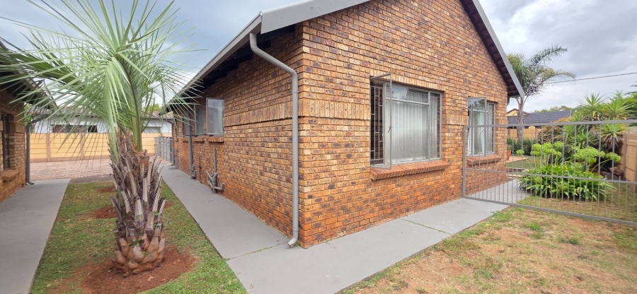 3 Bedroom Property for Sale in Valhalla Gauteng