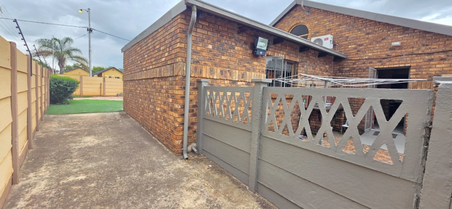 3 Bedroom Property for Sale in Valhalla Gauteng