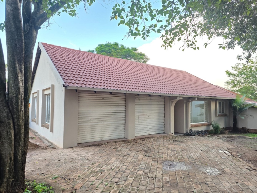 3 Bedroom Property for Sale in Doornpoort AH Gauteng