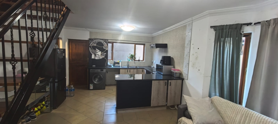 To Let 2 Bedroom Property for Rent in Kyalami Hills Gauteng