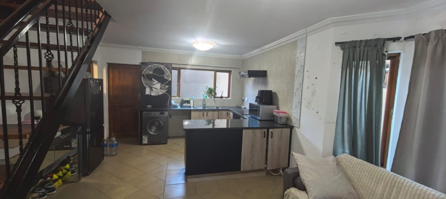 To Let 2 Bedroom Property for Rent in Kyalami Hills Gauteng