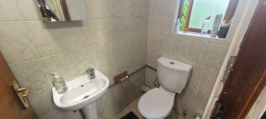 To Let 2 Bedroom Property for Rent in Kyalami Hills Gauteng