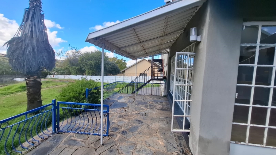 6 Bedroom Property for Sale in Mondeor Gauteng