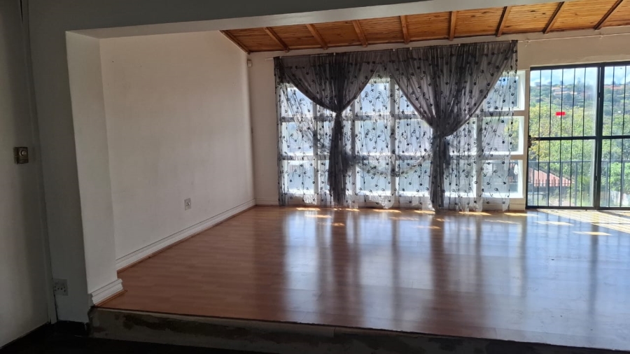 6 Bedroom Property for Sale in Mondeor Gauteng