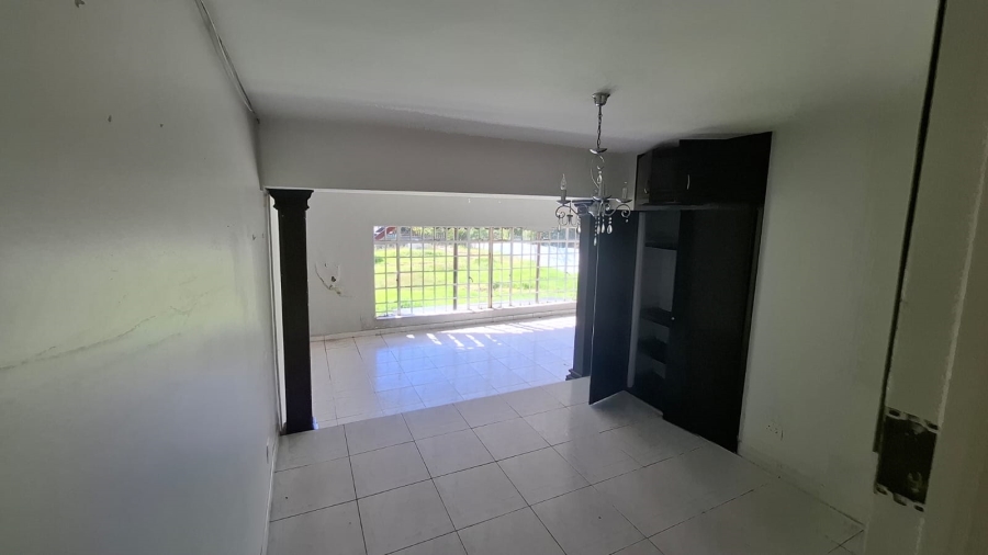 6 Bedroom Property for Sale in Mondeor Gauteng