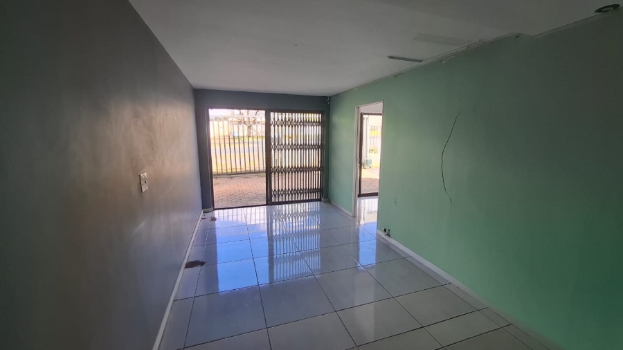 6 Bedroom Property for Sale in Mondeor Gauteng