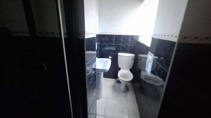 6 Bedroom Property for Sale in Mondeor Gauteng