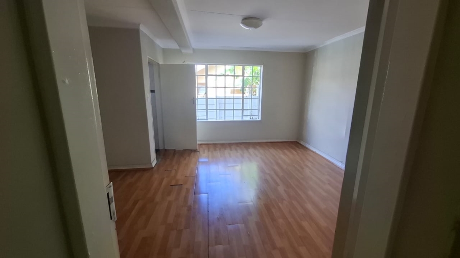 6 Bedroom Property for Sale in Mondeor Gauteng