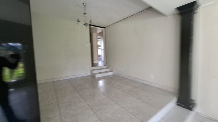 6 Bedroom Property for Sale in Mondeor Gauteng
