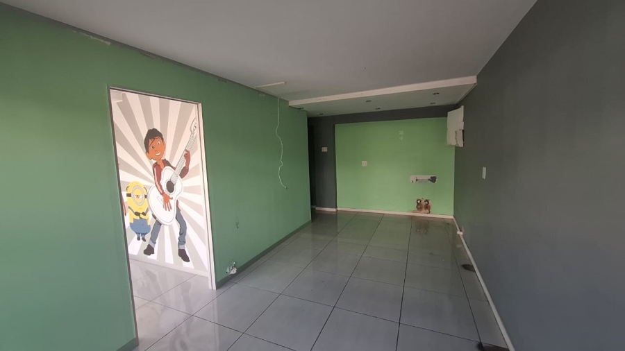 6 Bedroom Property for Sale in Mondeor Gauteng