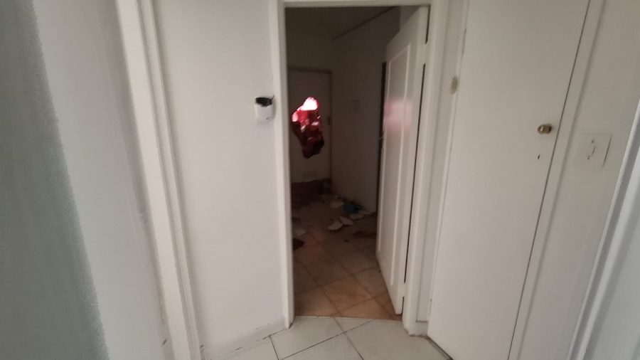 6 Bedroom Property for Sale in Mondeor Gauteng