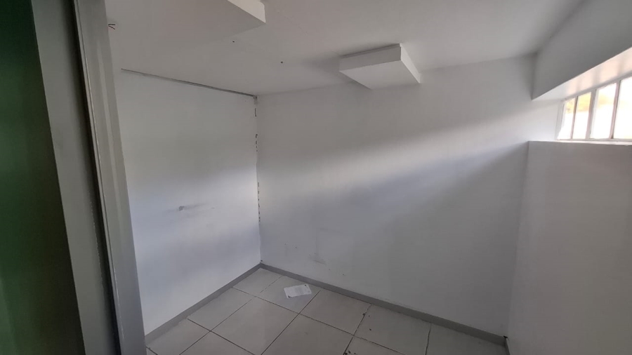 6 Bedroom Property for Sale in Mondeor Gauteng