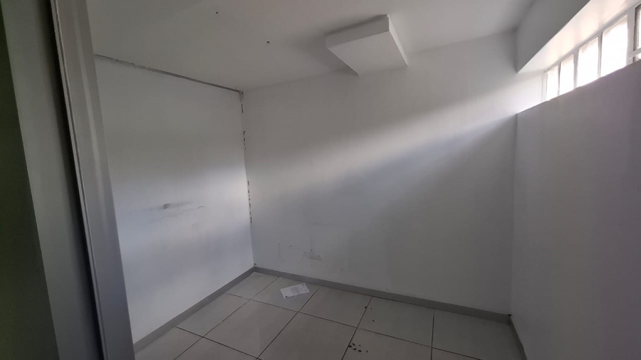 6 Bedroom Property for Sale in Mondeor Gauteng