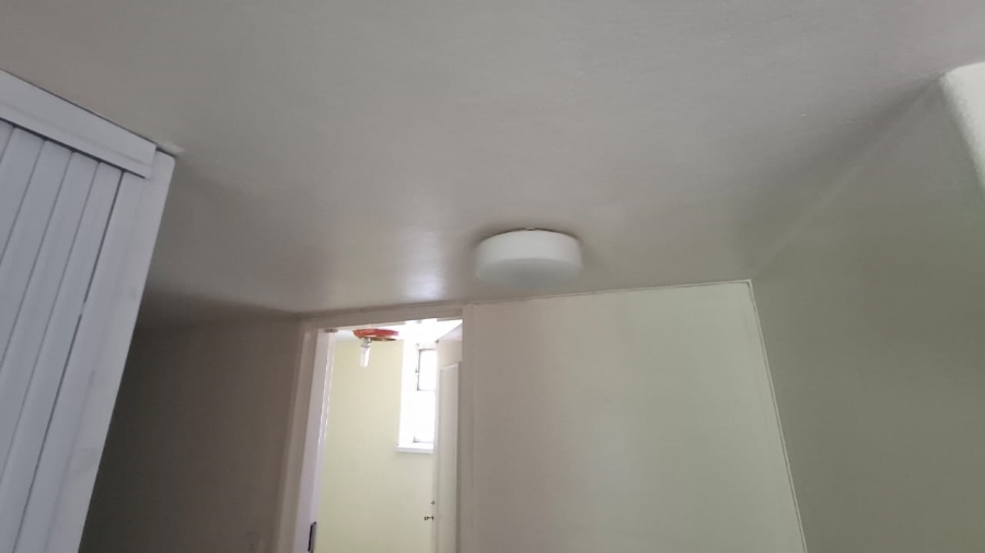 6 Bedroom Property for Sale in Mondeor Gauteng
