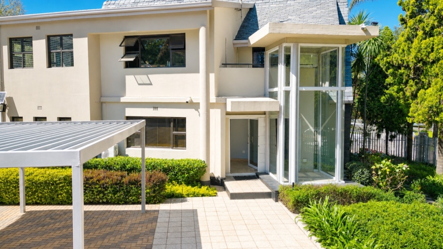 To Let Commercial Property for Rent in Parkwood Gauteng