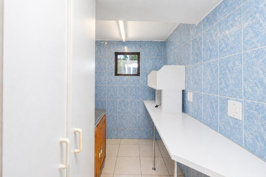 To Let Commercial Property for Rent in Parkwood Gauteng