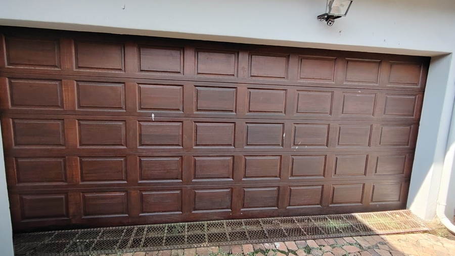 6 Bedroom Property for Sale in Lyttelton Manor Gauteng