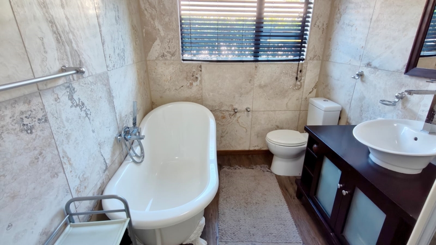 4 Bedroom Property for Sale in Vaal Marina Gauteng