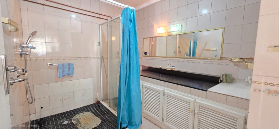 3 Bedroom Property for Sale in Laudium Gauteng