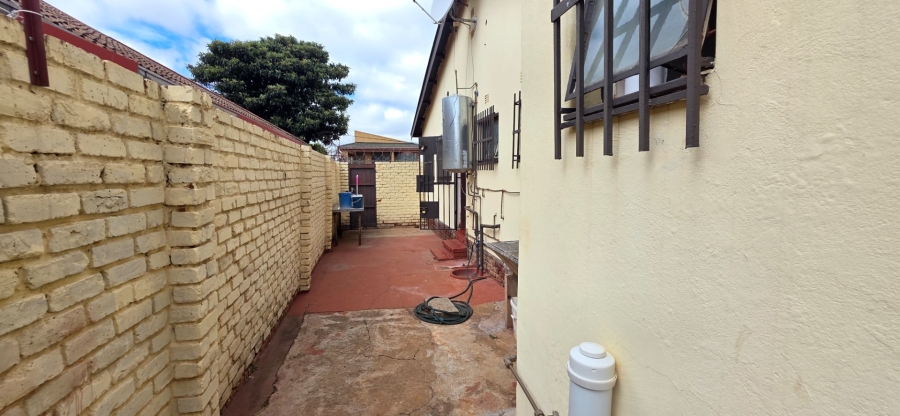3 Bedroom Property for Sale in Laudium Gauteng