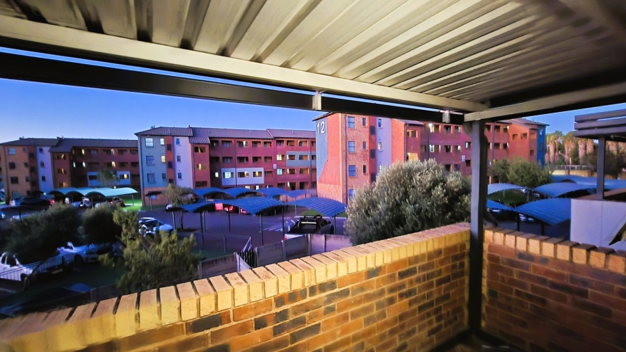 2 Bedroom Property for Sale in Montana Tuine Gauteng