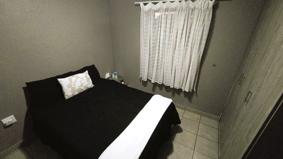 2 Bedroom Property for Sale in Montana Tuine Gauteng