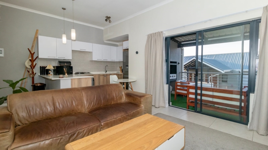 2 Bedroom Property for Sale in Longlake Gauteng