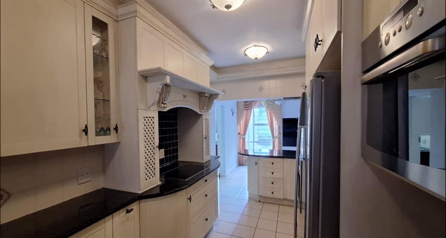 6 Bedroom Property for Sale in Noordheuwel Gauteng