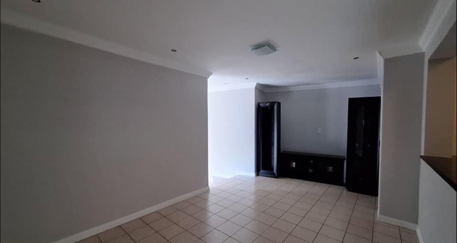 6 Bedroom Property for Sale in Noordheuwel Gauteng