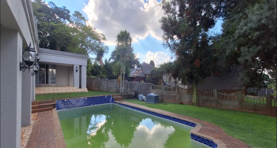 6 Bedroom Property for Sale in Noordheuwel Gauteng