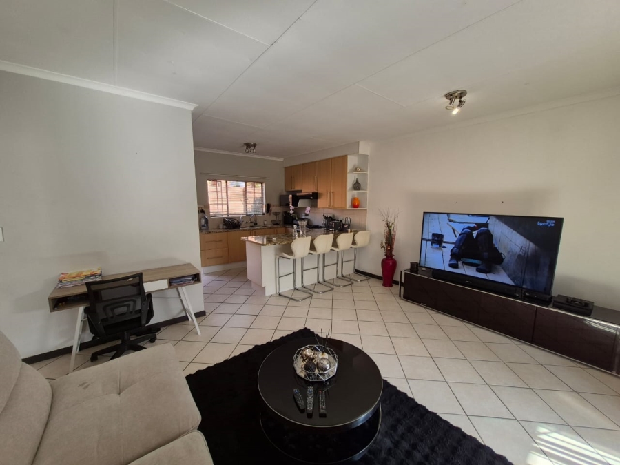 2 Bedroom Property for Sale in Mooikloof Country Residences Gauteng