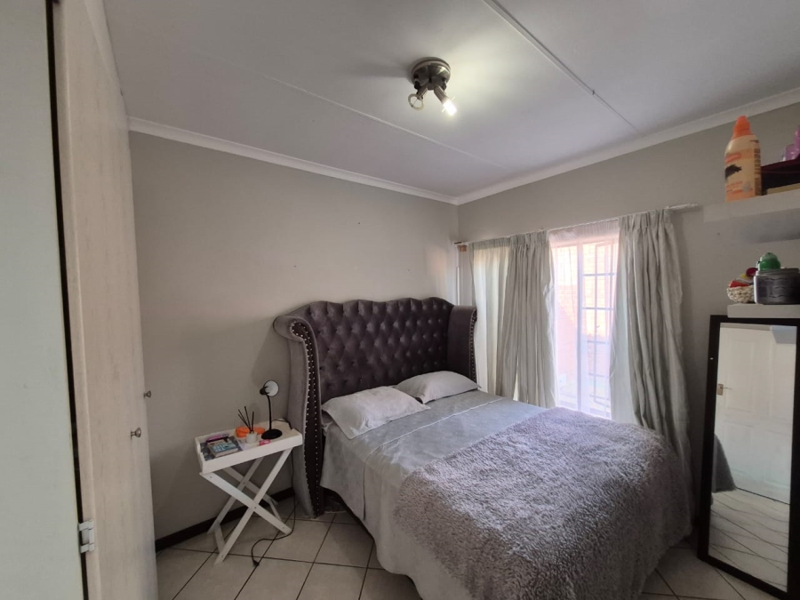2 Bedroom Property for Sale in Mooikloof Country Residences Gauteng