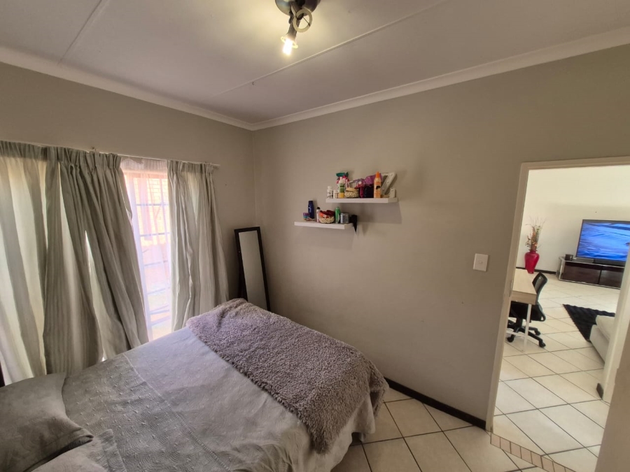 2 Bedroom Property for Sale in Mooikloof Country Residences Gauteng