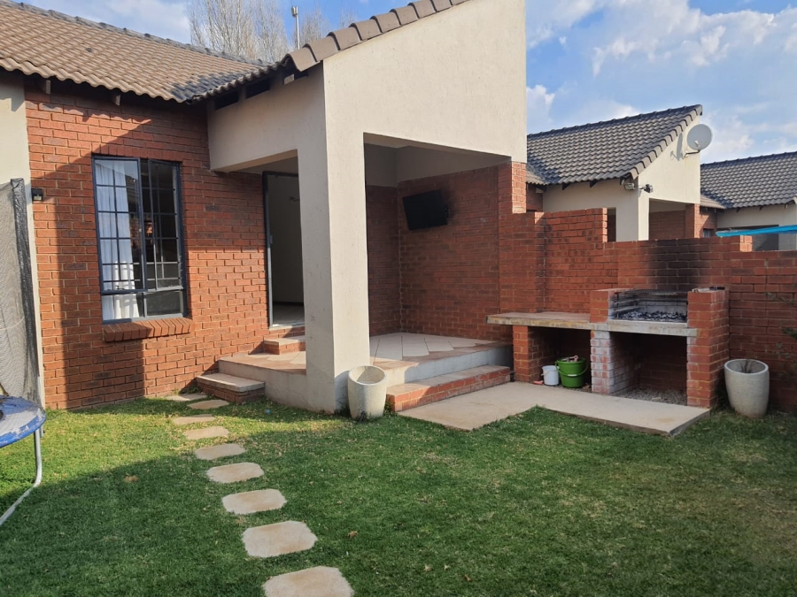 2 Bedroom Property for Sale in Mooikloof Country Residences Gauteng