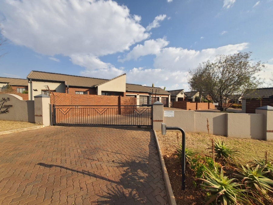 2 Bedroom Property for Sale in Mooikloof Country Residences Gauteng