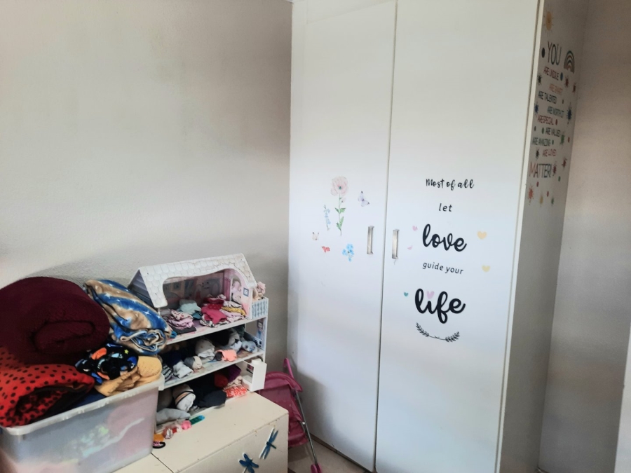 2 Bedroom Property for Sale in Radiokop Gauteng
