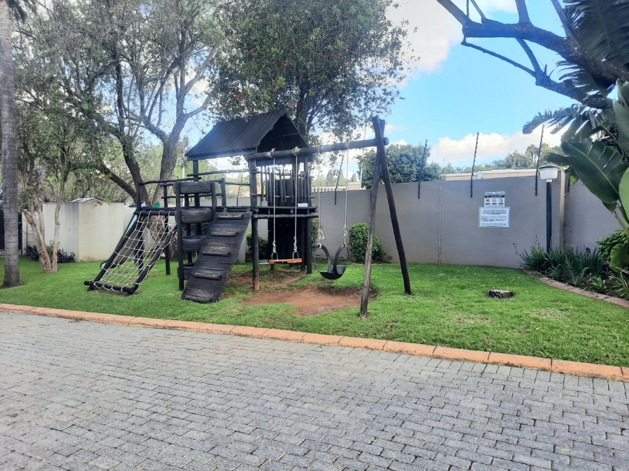 2 Bedroom Property for Sale in Radiokop Gauteng