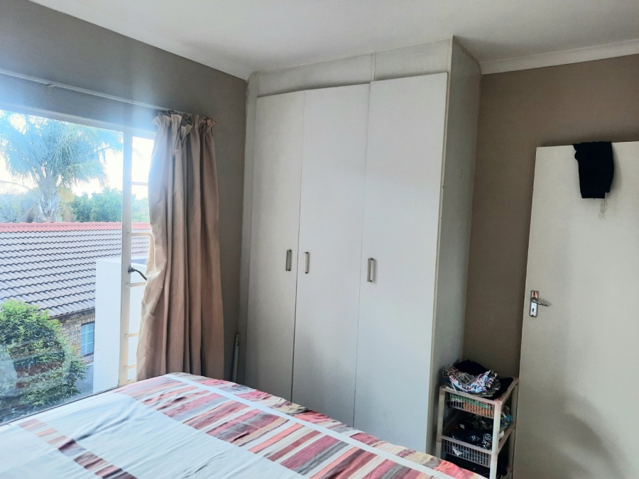2 Bedroom Property for Sale in Radiokop Gauteng