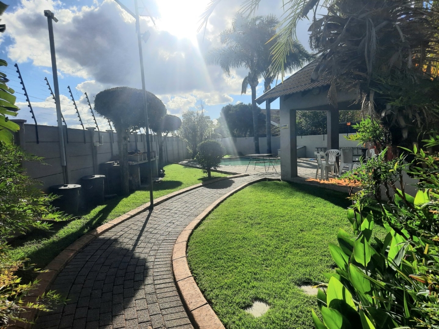 2 Bedroom Property for Sale in Radiokop Gauteng