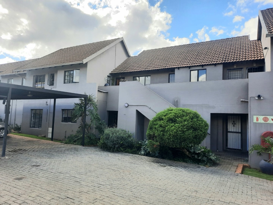 2 Bedroom Property for Sale in Radiokop Gauteng
