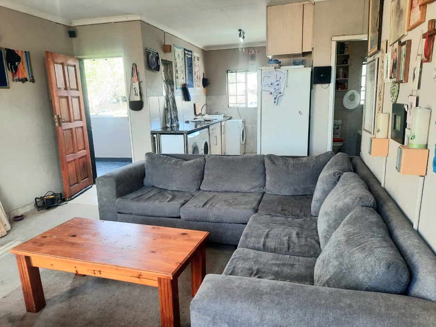2 Bedroom Property for Sale in Radiokop Gauteng