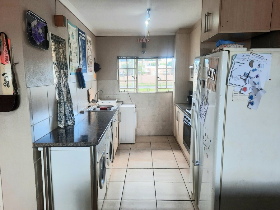 2 Bedroom Property for Sale in Radiokop Gauteng