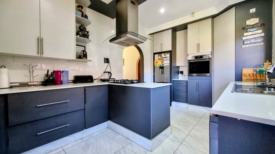 3 Bedroom Property for Sale in Falcon Ridge Gauteng