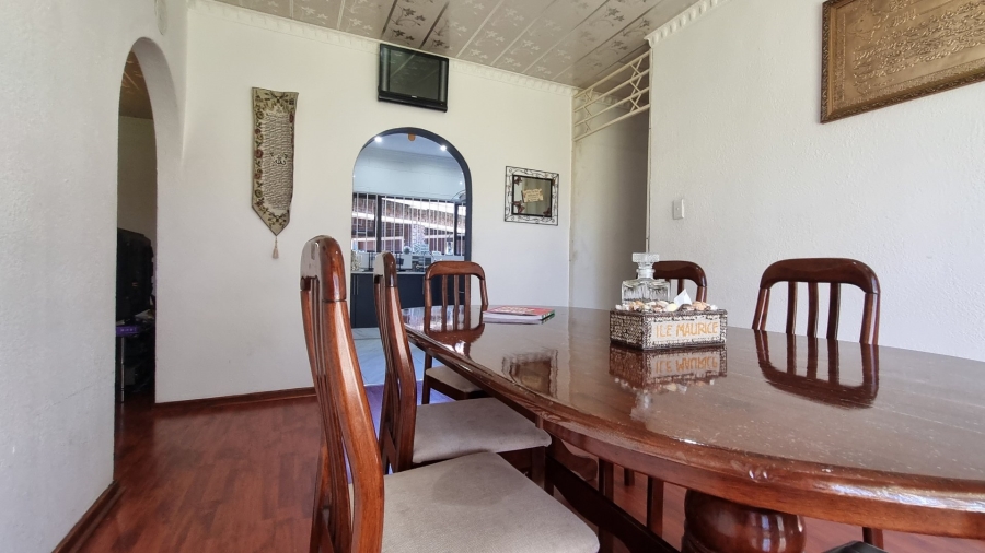 3 Bedroom Property for Sale in Falcon Ridge Gauteng