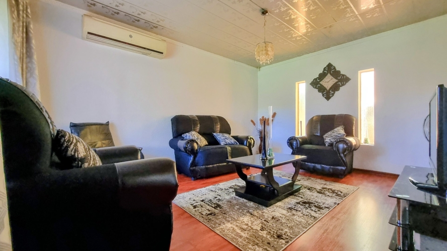 3 Bedroom Property for Sale in Falcon Ridge Gauteng