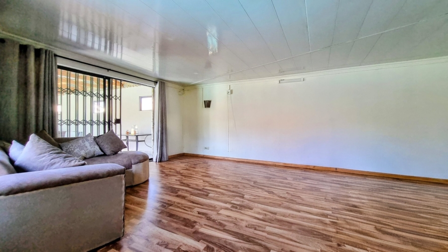 3 Bedroom Property for Sale in Falcon Ridge Gauteng