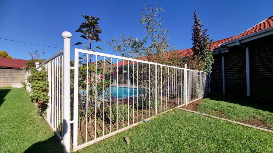 3 Bedroom Property for Sale in Falcon Ridge Gauteng